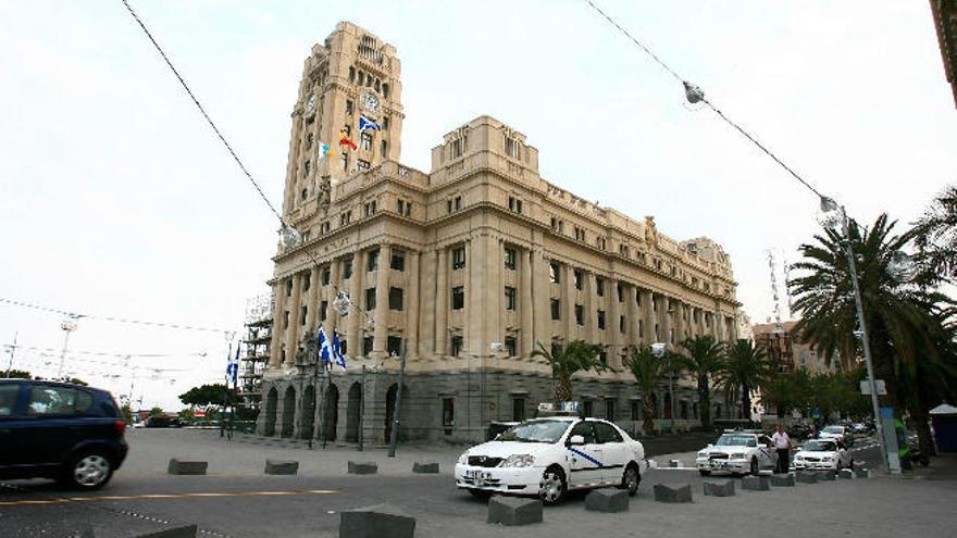 Fachada del Cabildo tinerfeño