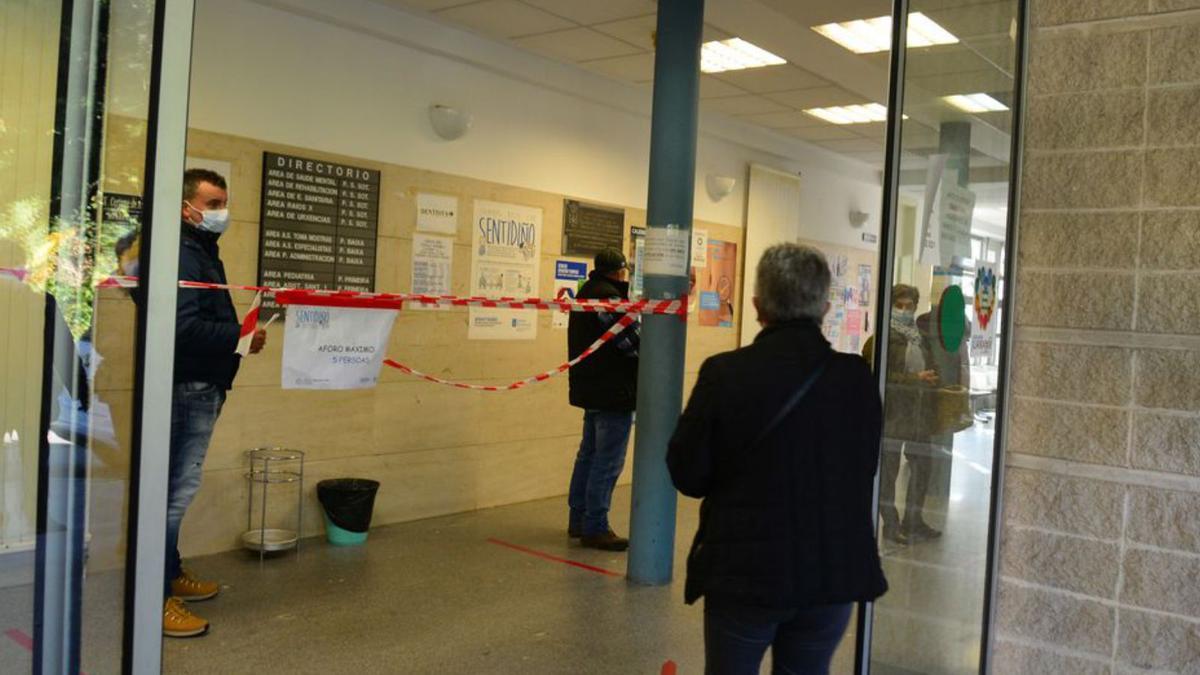 Centro de Salud de Cangas. |   // GONZALO NÚÑEZ