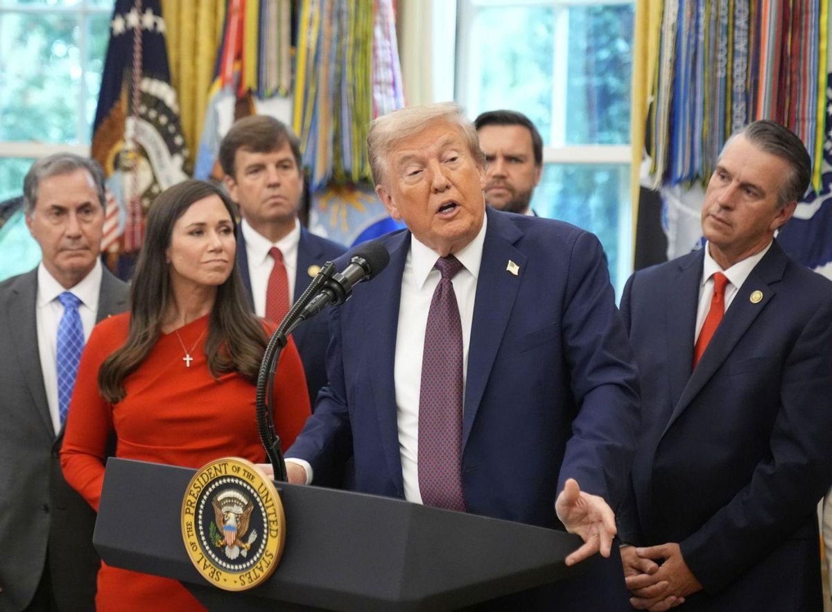 Trump diu que els EUA van destruir un vaixell amb drogues sortit de Veneçuela Trump diu que els EUA van destruir un vaixell amb drogues sortit de Veneçuela