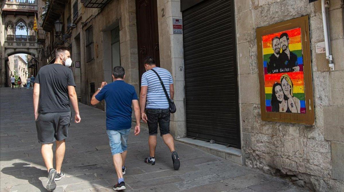 Mural de TV Boy que conmemora el día del Orgullo Gay con políticos de PP, Vox y Ciudadanos. 