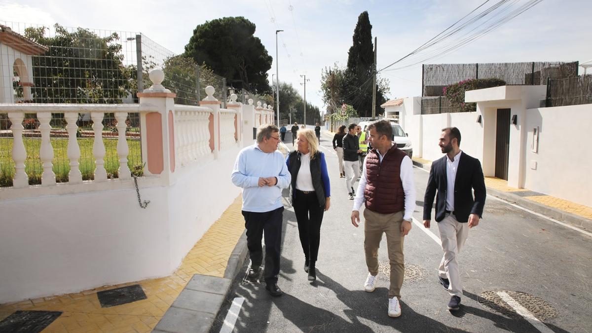 La alcaldesa visitó la zona tras la ejecución de las obras