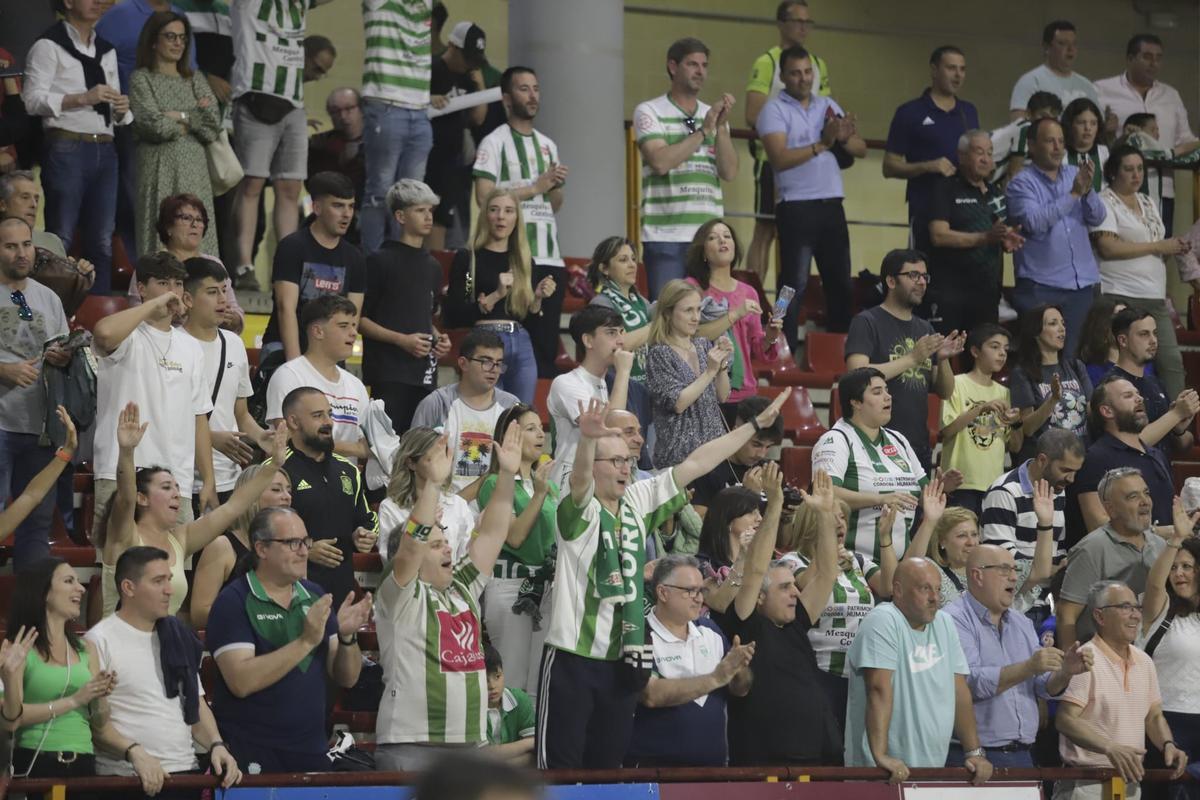 Afición en Vista Alegre durante el Córdoba Futsal-BeSoccer UMA Antequera.