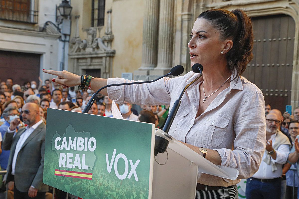En imágenes el mitin de Vox en Córdoba con Abascal y Olona