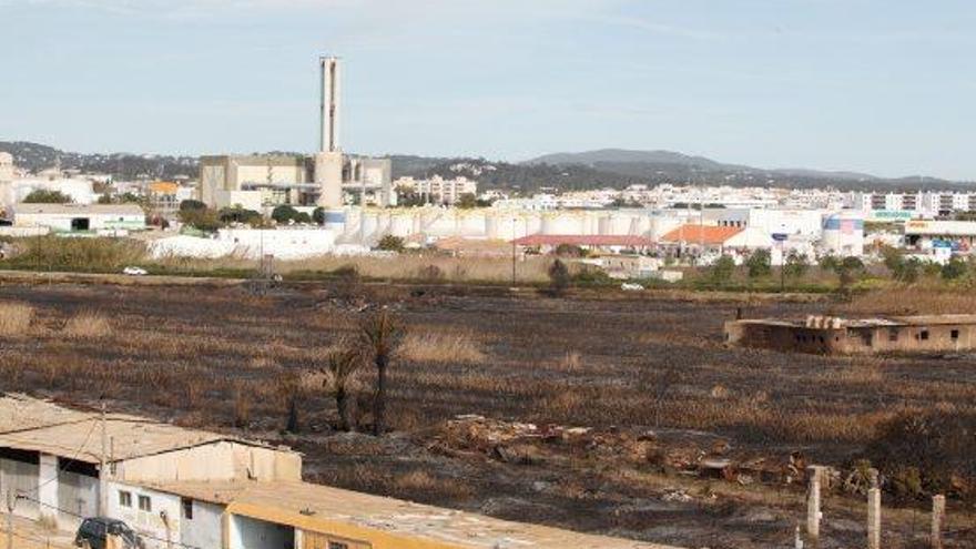 Vericad reclama un medio aéreo de extinción en  la isla todo el año