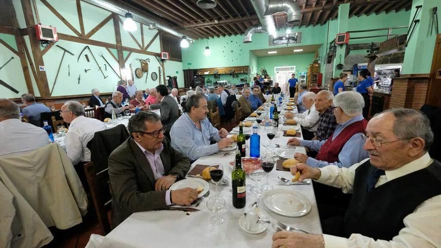 &quot;Amigos de Figaredo&quot; celebra 22 años