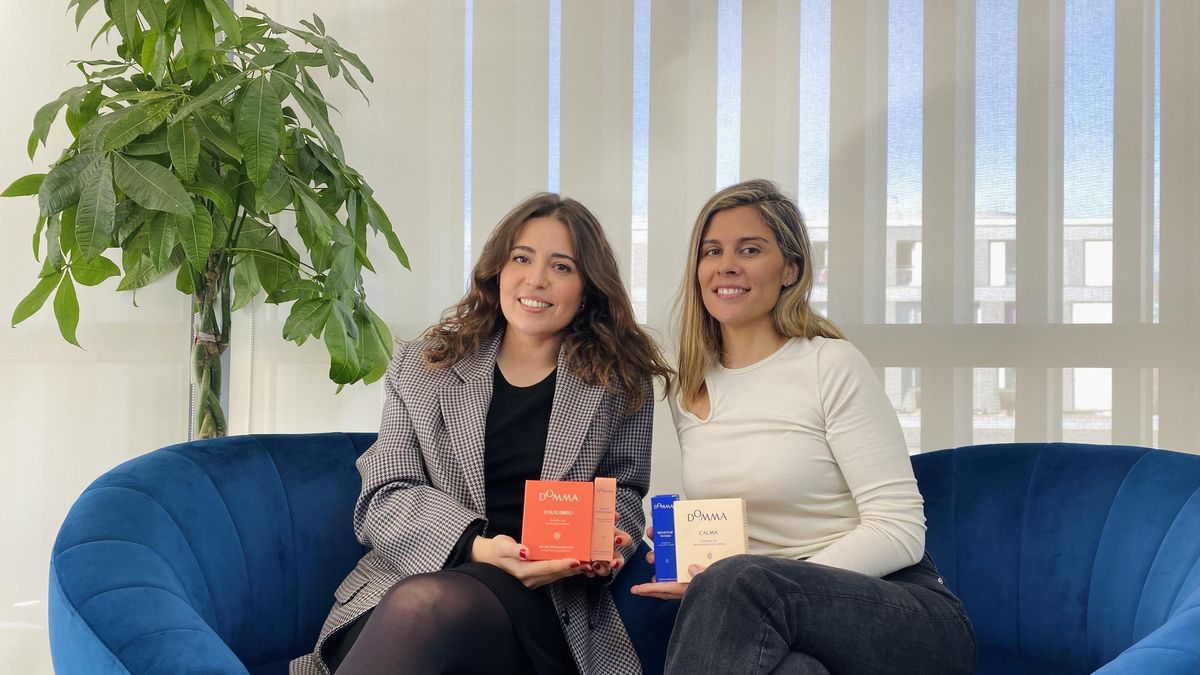 De izquierda a derecha, las fundadoras de Domma, Mireia Roca y Cristina Martínez.