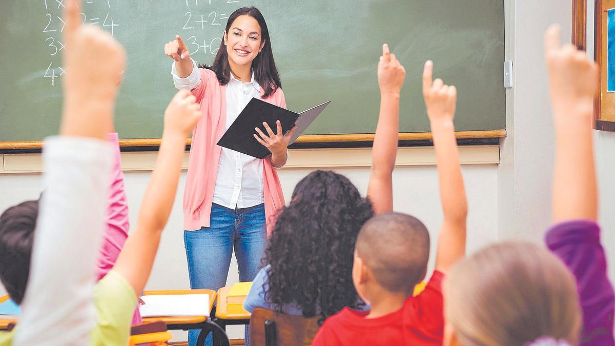 Las aulas de los colegios empiezan a ser testigos  de las (ahora polémicas) tutorías entre  profesorado y familia.