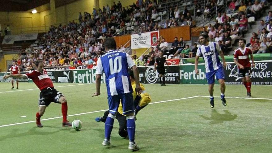 Imagen del Celta-Oporto del año pasado jugado en As Travesas. // Jorge Santomé