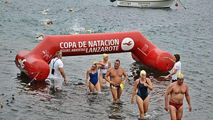 La natación gana adeptos en Lanzarote