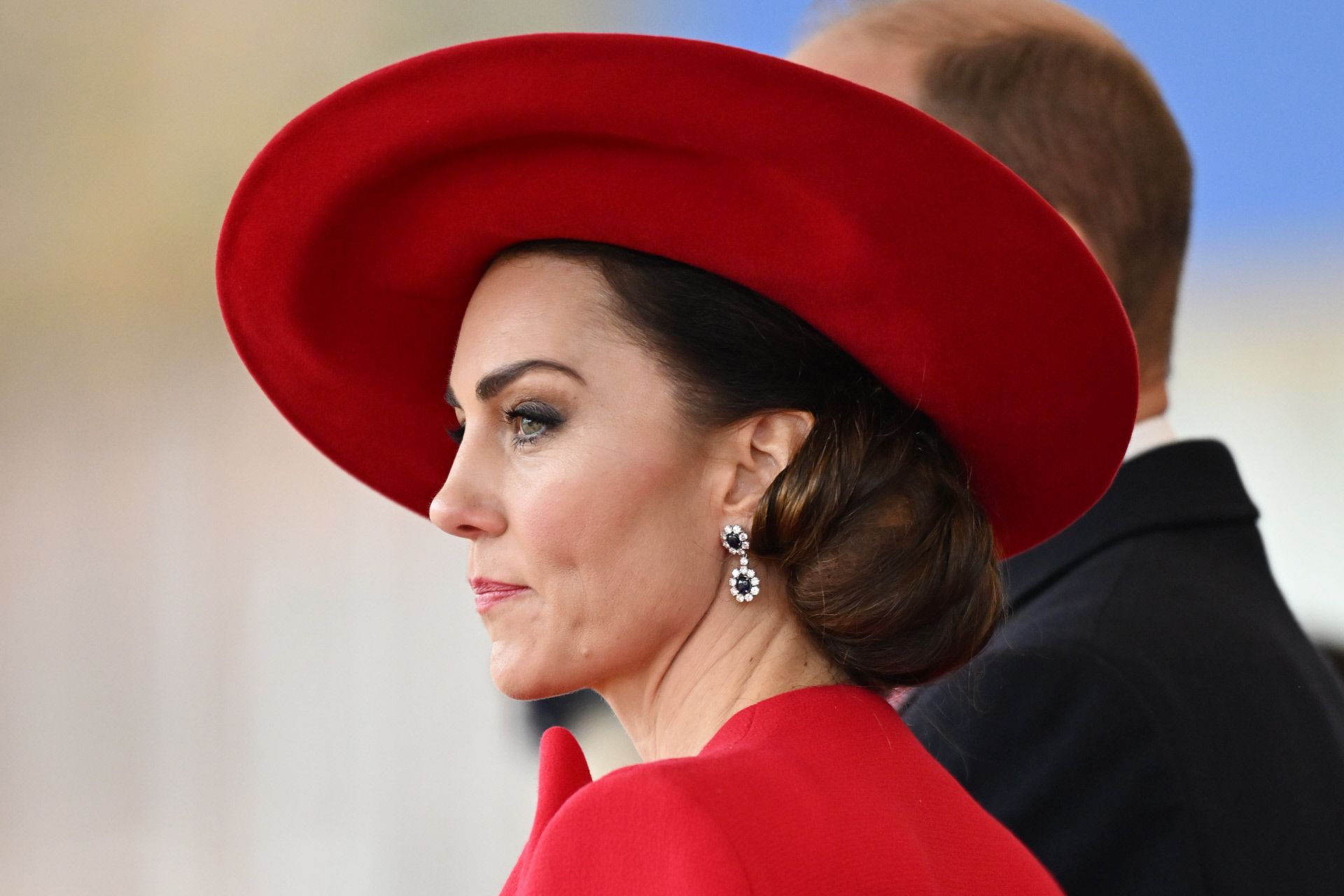 Kate Middleton continua ingresada en el hospital.