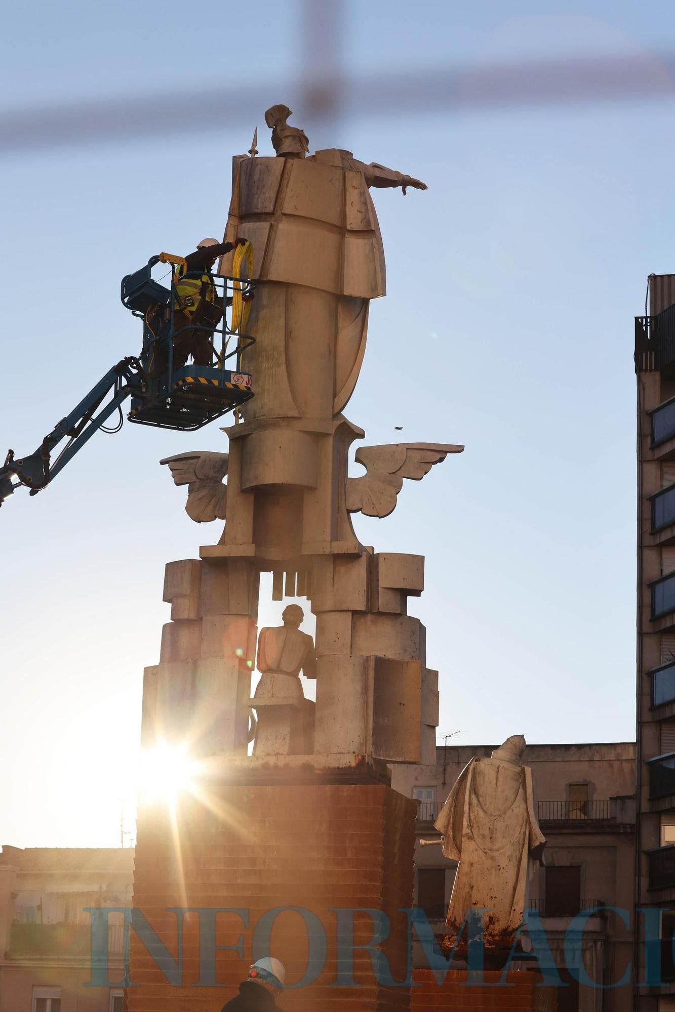 Retiran la imagen de San Jorge de la Rosaleda de Alcoy