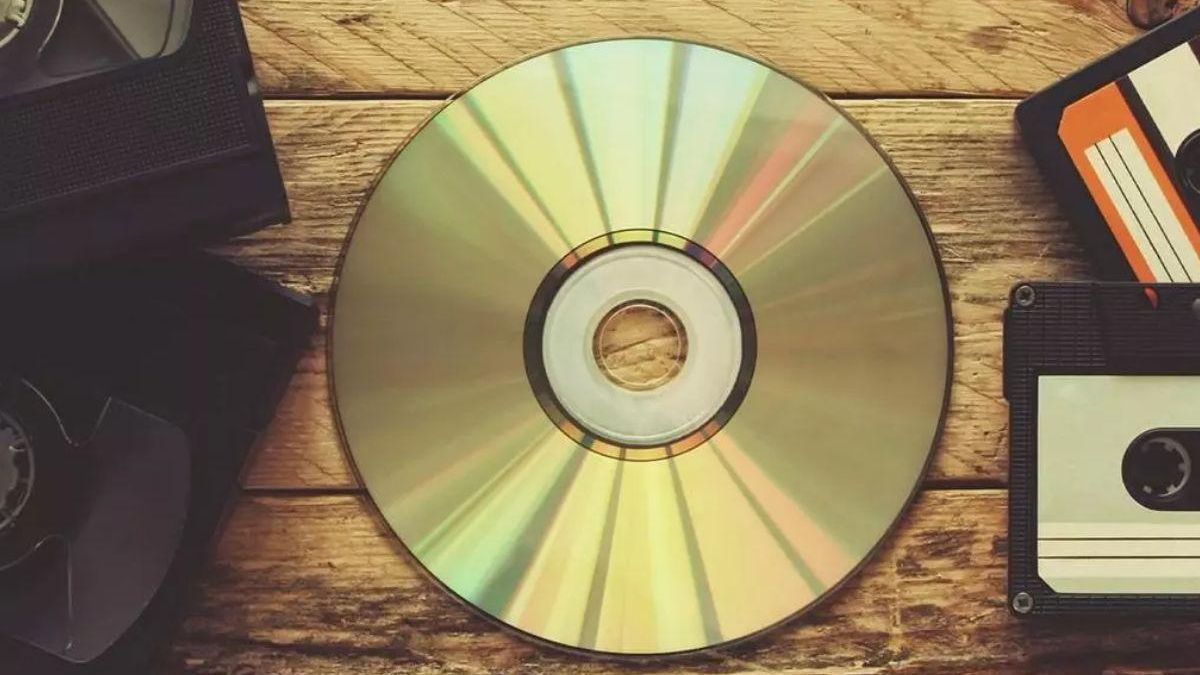 Si tienes este CD en casa te puedes llevar una alegría vale tanto como un coche nuevo