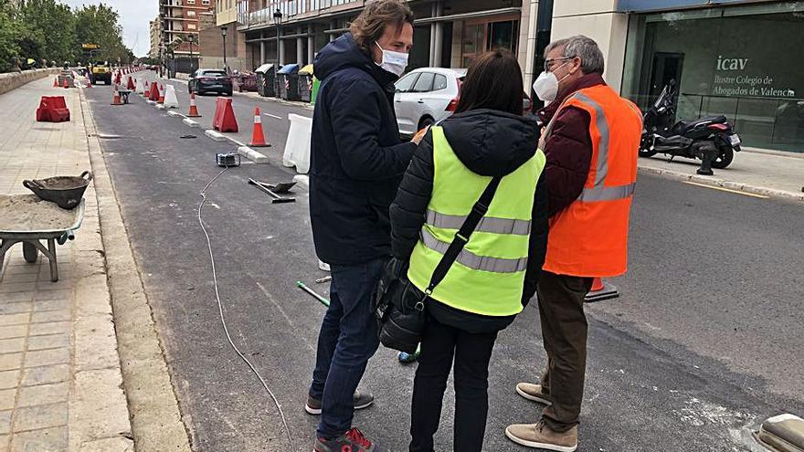 Inicio de las obras del nuevo carril bici en la Ciudadela. | A.V.