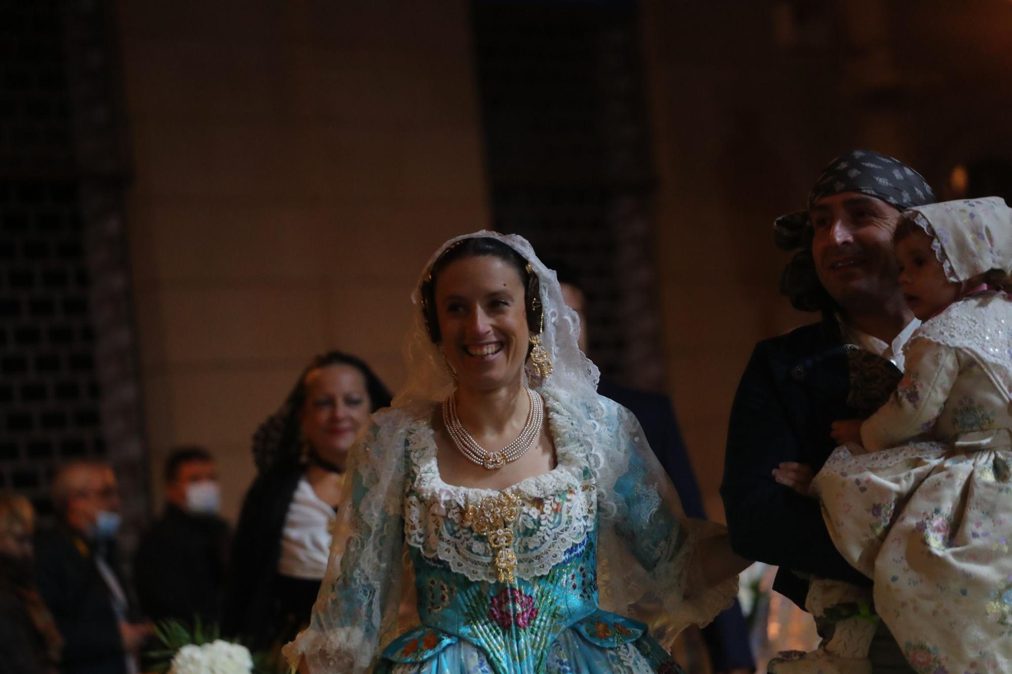 Búscate en el primer día de ofrenda por la calle de la Paz (entre las 21:00 a las 22:00 horas)