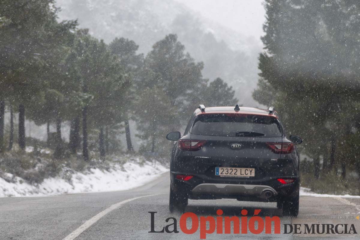 Continúa la nevada en las zonas altas de la comarca del Noroeste