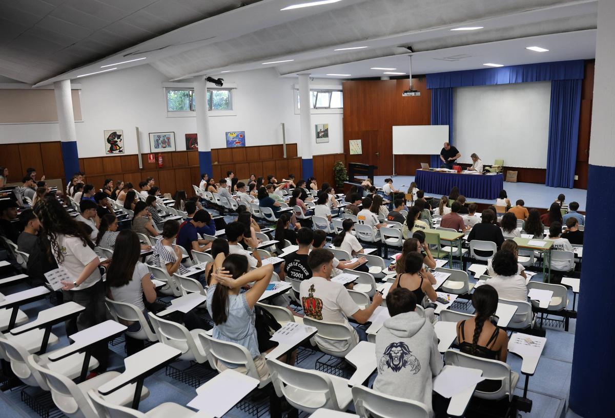 Bachilleres sobresalientes en busca de la perfección Bachilleres sobresalientes en busca de la perfección