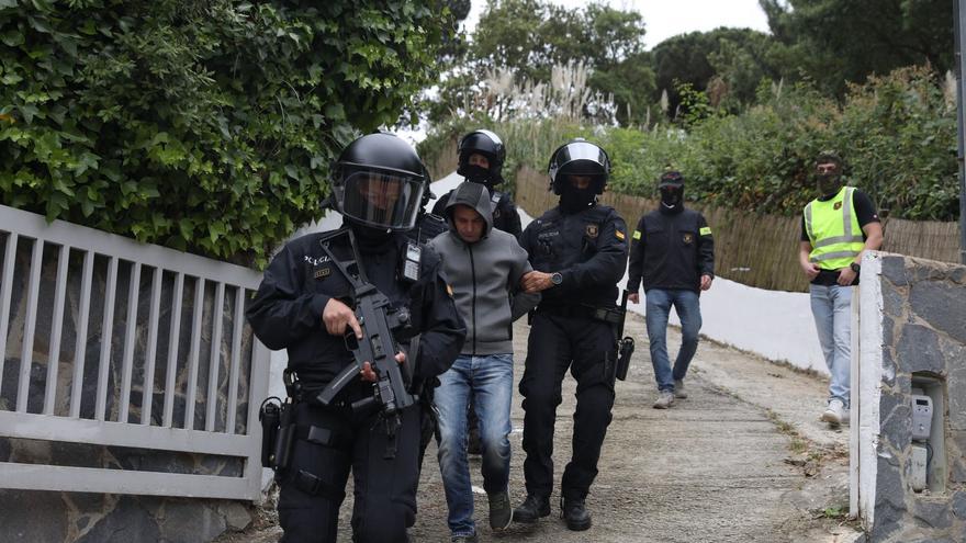Operació policial contra una banda de tràfic i cultiu de droga a Girona