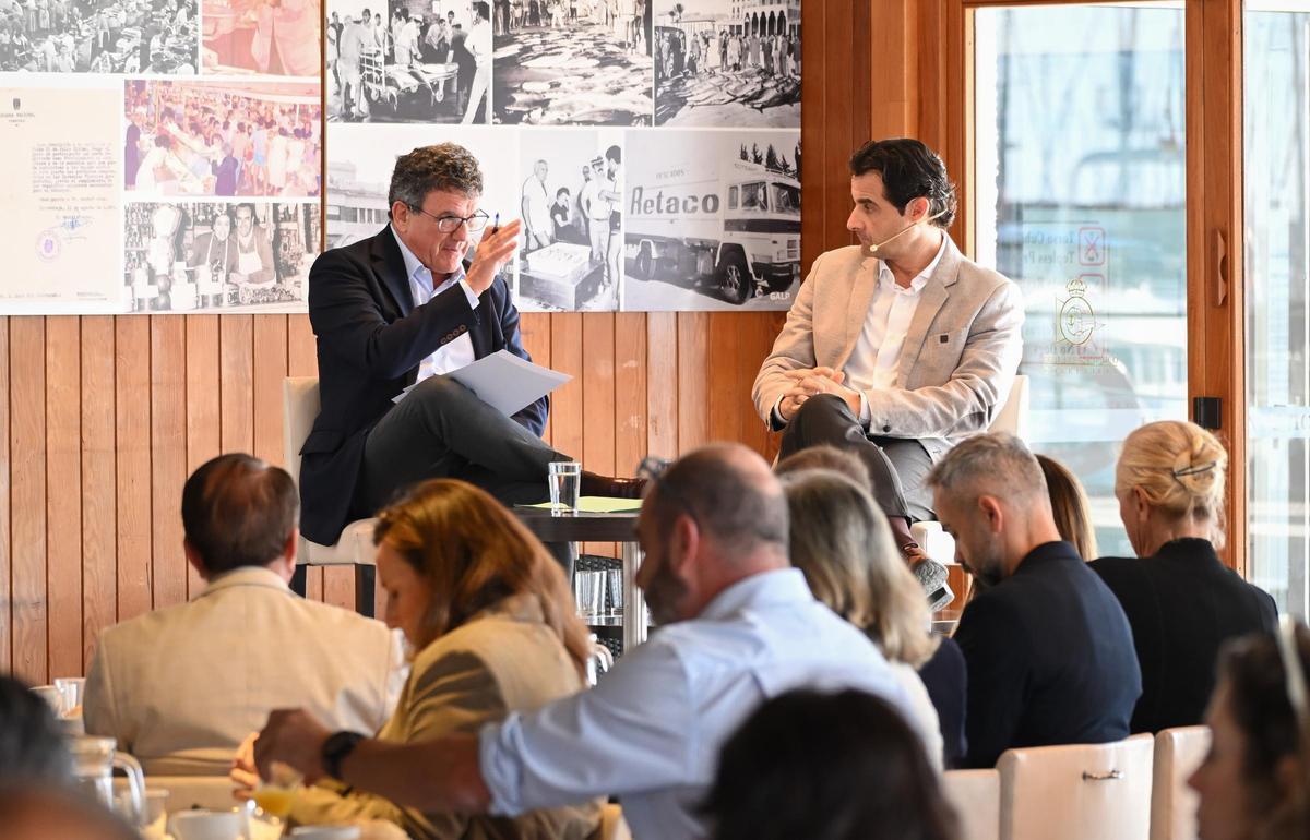 Foro Proyectando Vega Baja en el Club Naútico de Torrevieja