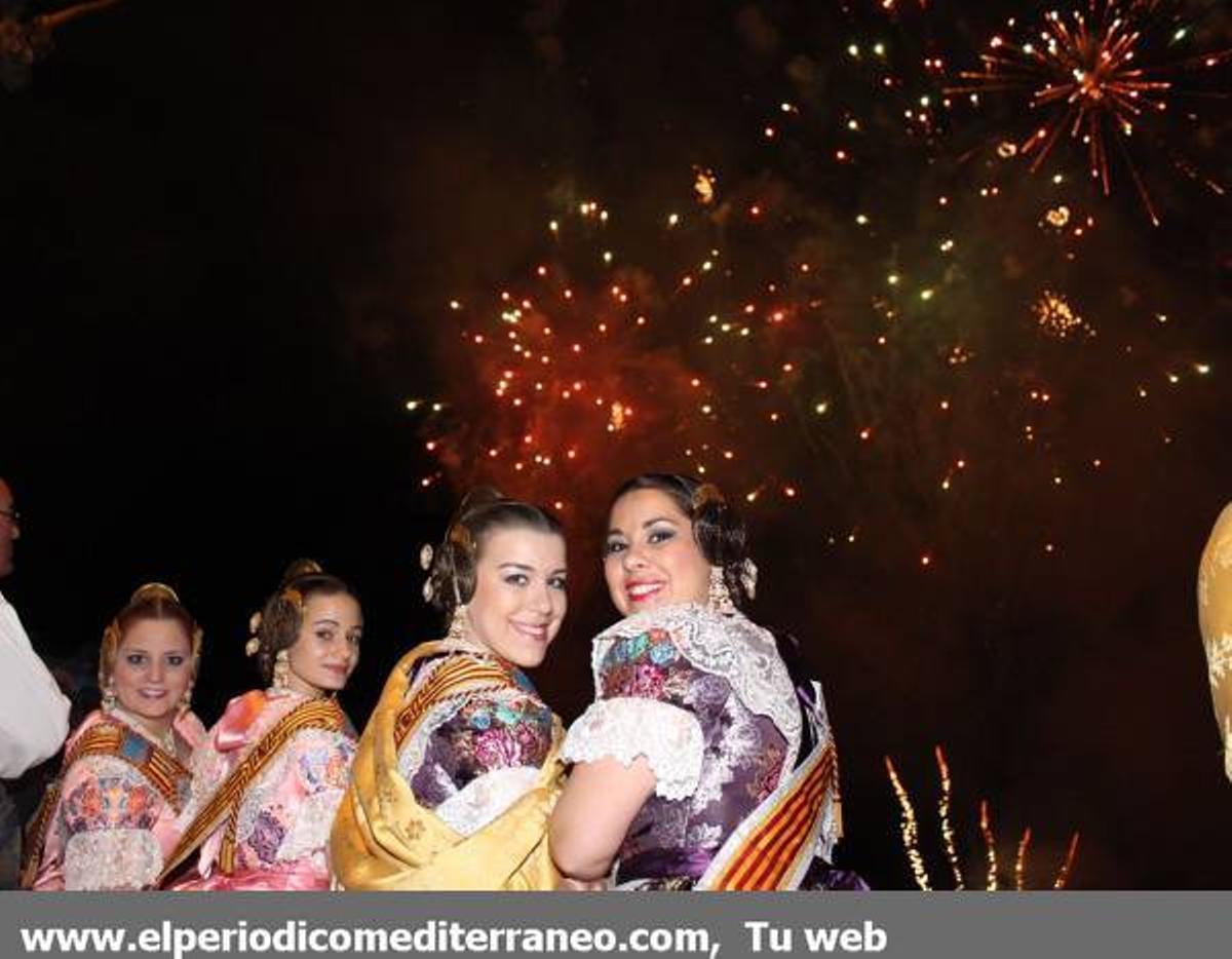 Galería de fotos: La Nit del Foc ilumina el cielo de Burriana