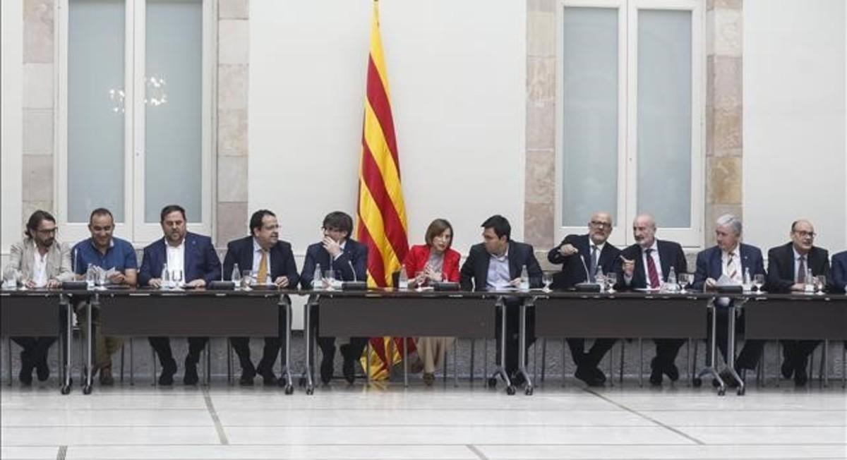 zentauroepp38770940 barcelona 6 6 2017  reunion del pacte naconal pel referendum170606214940