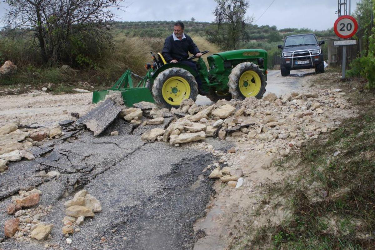 Destrozos en El Comtat por el temporal