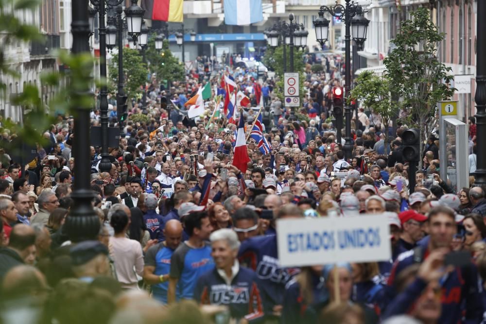 Los participantes en el Mundial de Duatlón toman Avilés