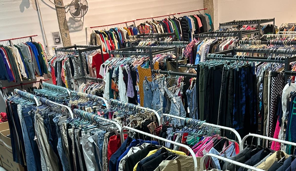 “La moda se pesa: USA DEPOT inaugura su tienda en Tenerife”