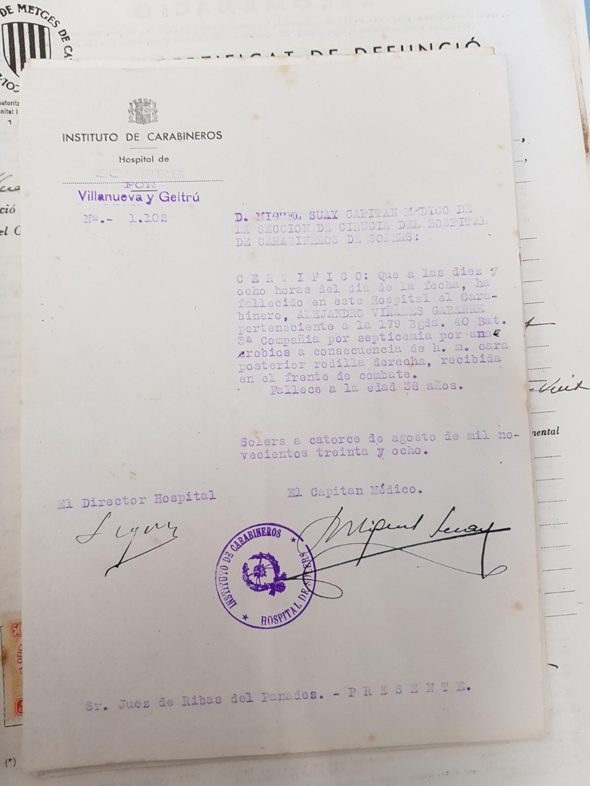 Certificado de defunción firmado por el capitán médico de la sección de cirugía del Hospital de Carabineros de Mas Solers.