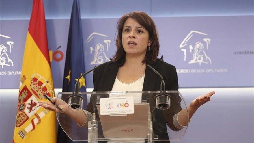 El PSOE acusa a PP y Cs de &quot;arrodillarse&quot; ante Vox