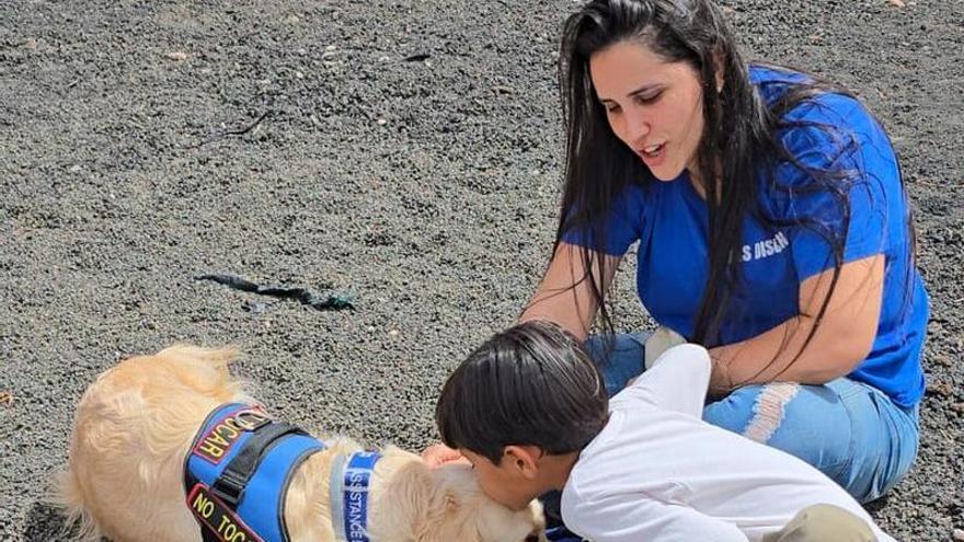 Yogui, primer perro de asistencia de Canarias