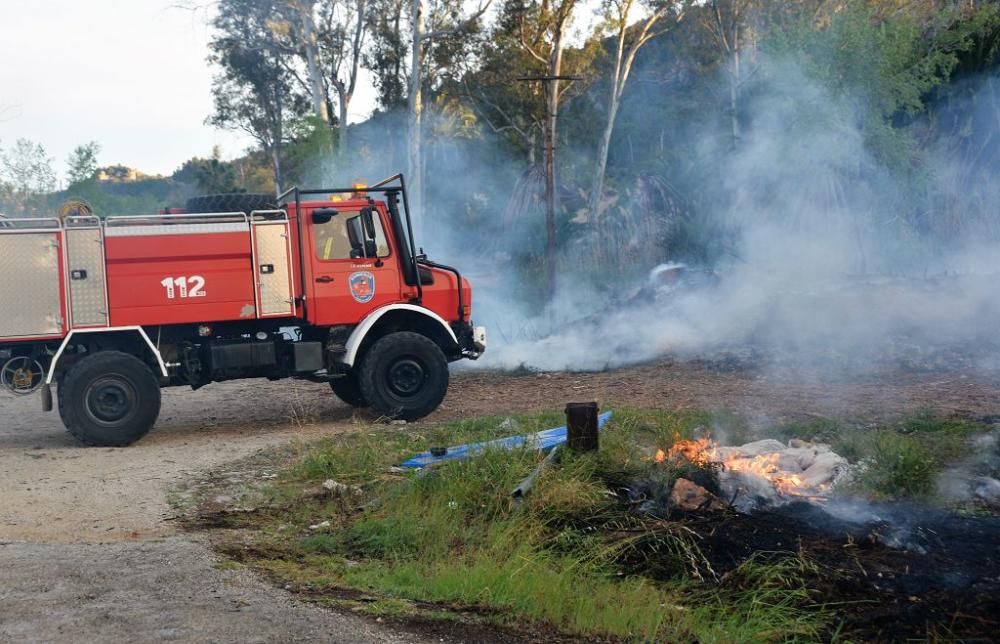 Un incendio en El Menjú devora parte de la vegetación del paraje