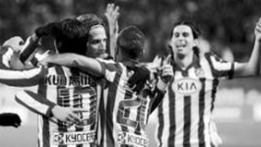 El atletico roza la final de copa tras el 4-0