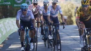 Enric Mas passa a l’atac al temple de Sierra Nevada