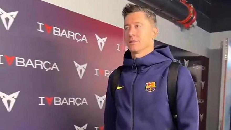 Los jugadores del FC Barcelona llegan al Camp Nou antes del encuentro