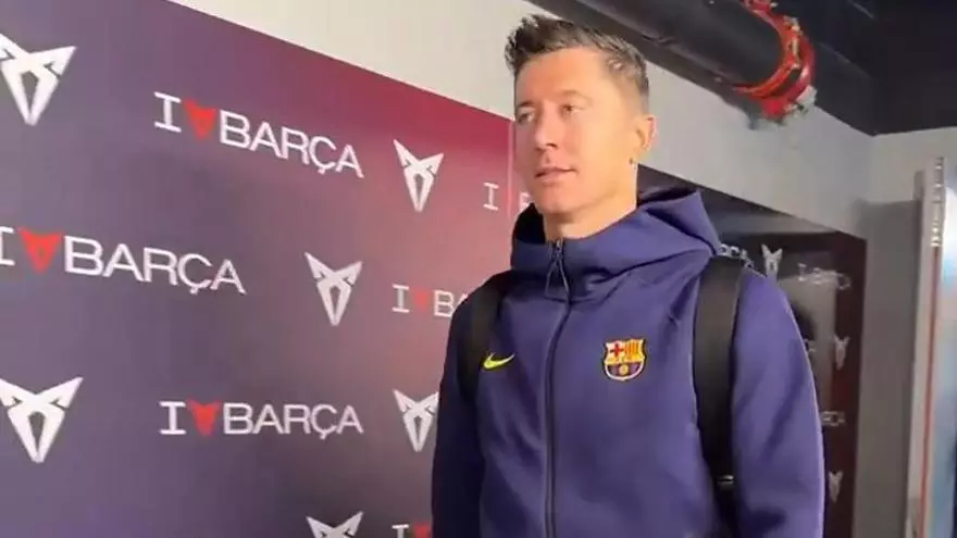 Los jugadores del FC Barcelona llegan al Camp Nou antes del encuentro