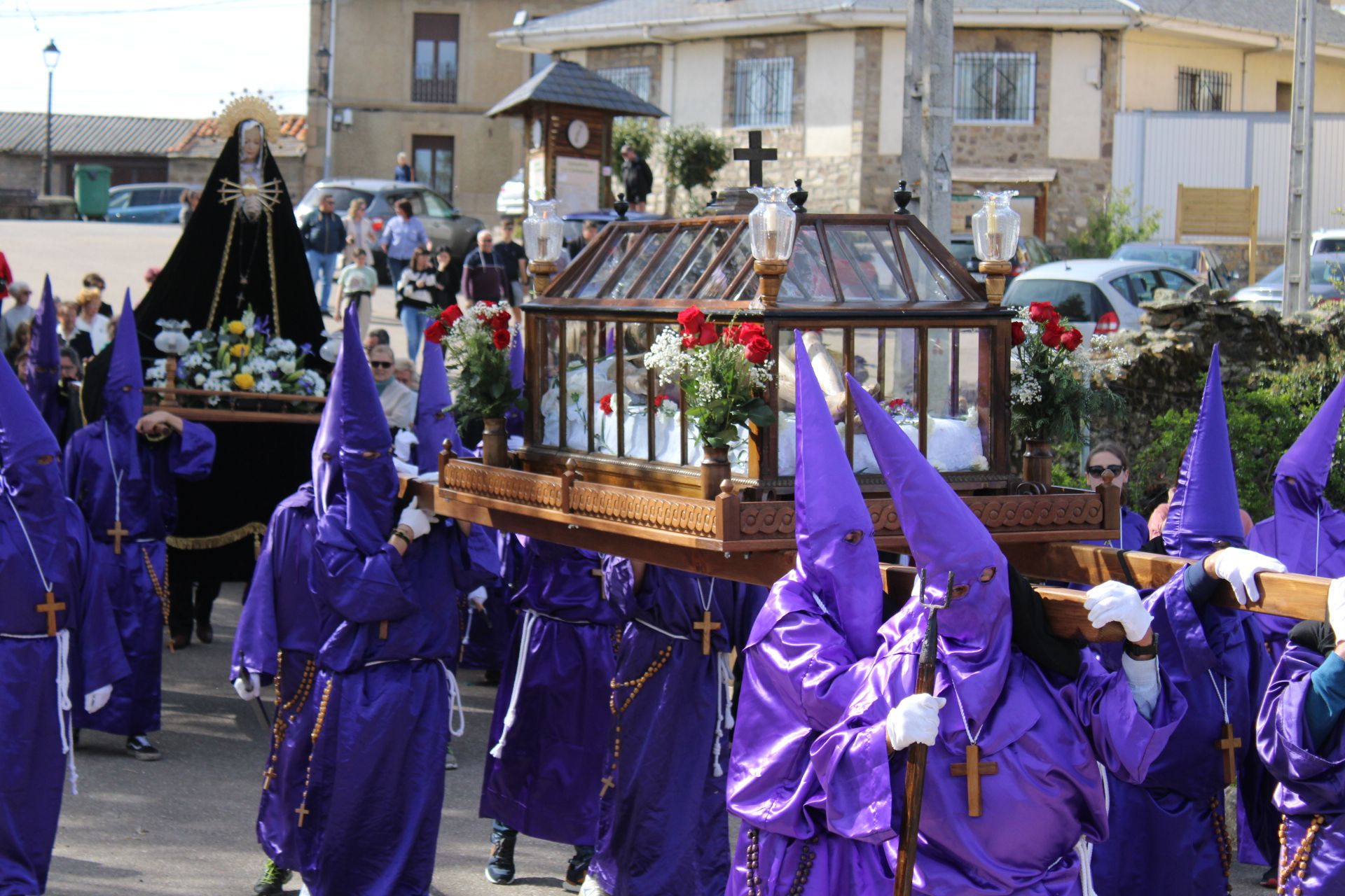 GALERÍA | El Viernes Santo en Puebla y Mombuey