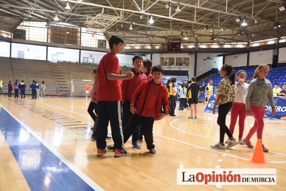 Encuentro de escolares con los jugadores del Plást