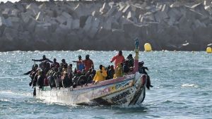 Hacienda transferirá 100 millones de euros a Canarias para afrontar la crisis migratoria