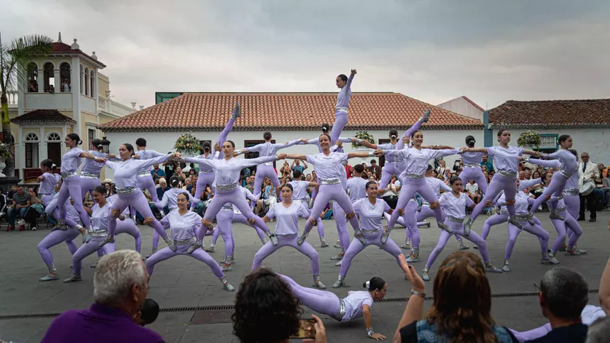 Las Danzas de los Acróbatas (I)