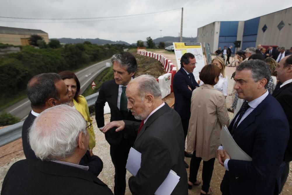 El Ministro de Fomento en Gijón