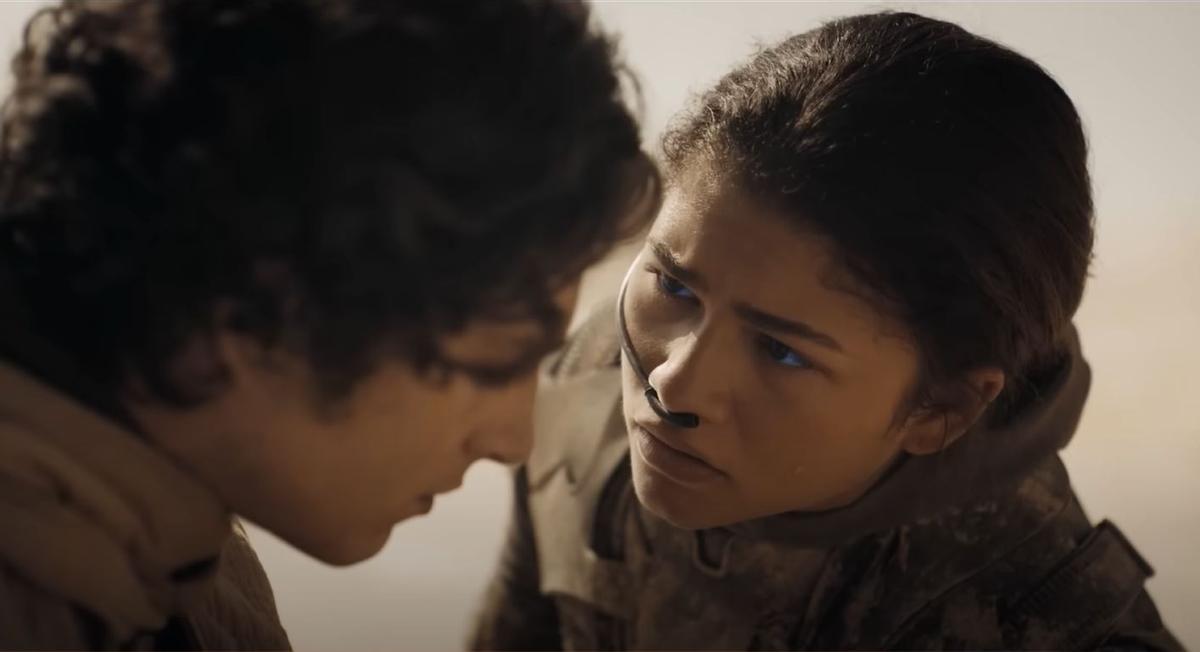 Timothée Chalamet y Rebecca Ferguson en Dune.