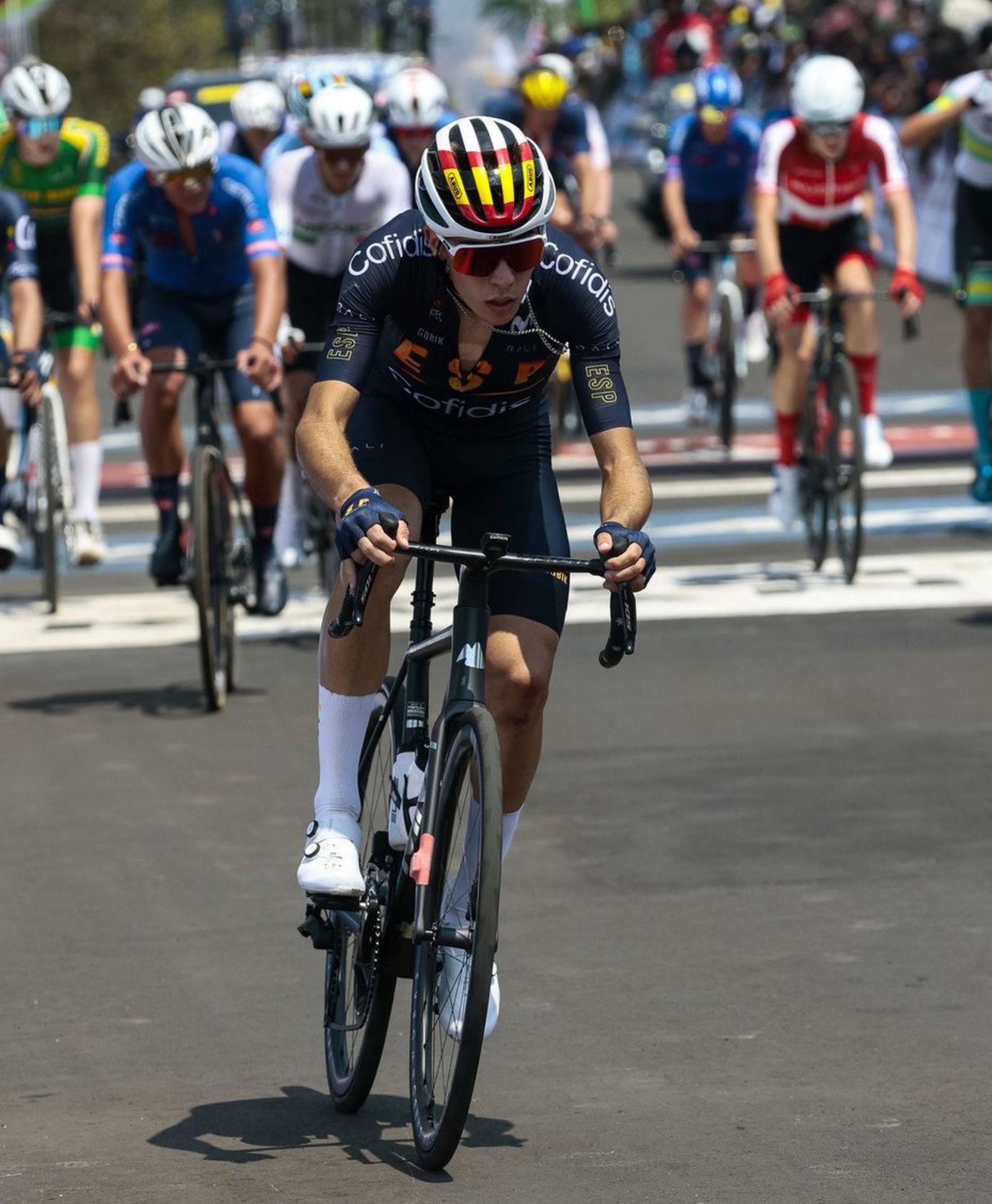 Benjamín Noval hace un doblete que solo había logrado Evenepoel: campeón mundial júnior de crono y ruta