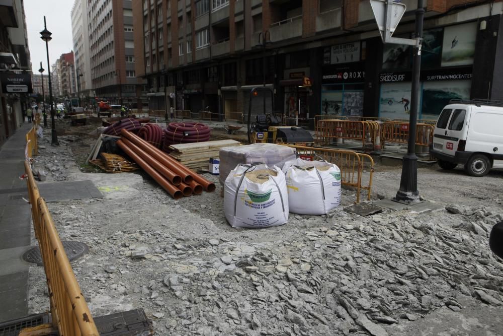 Aspecto de la calle Aguado, en obras, esta mañana