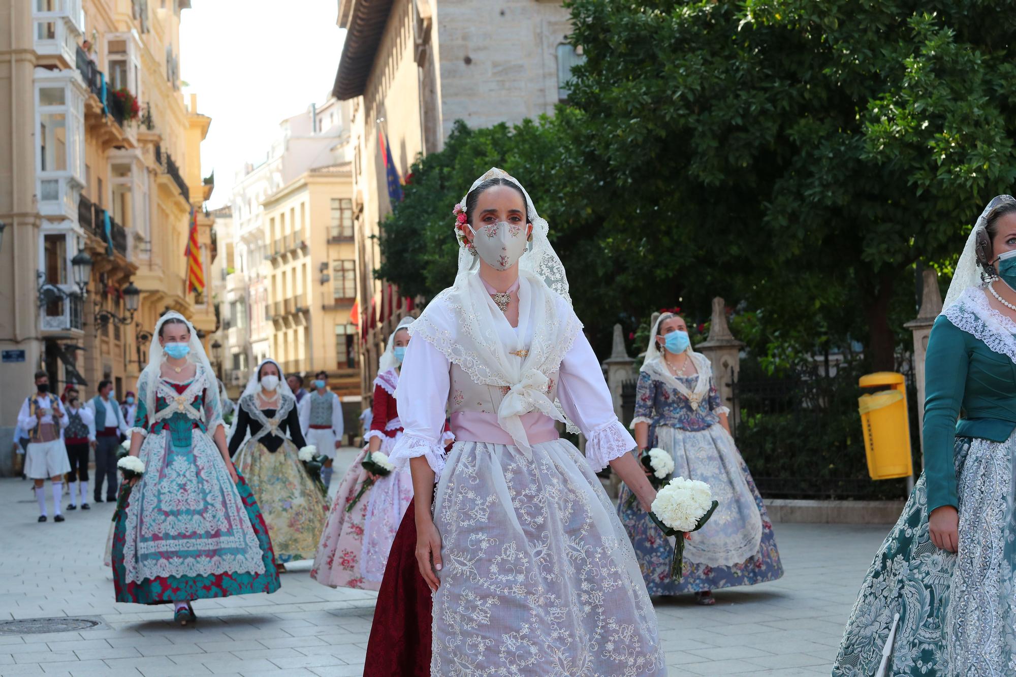 Búscate en la ofrenda por la calle caballeros de las 17:00 a las 18:00