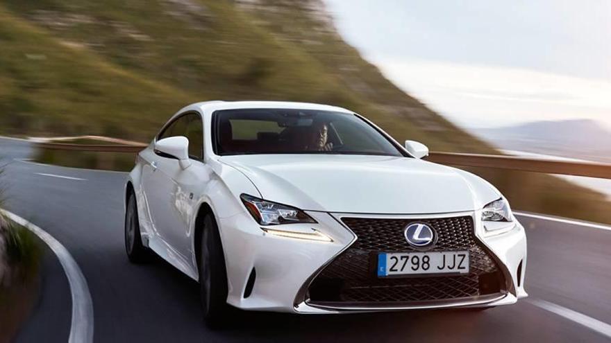 El diseño vanguardista y minucioso del Lexus RC 300h rompe todos los moldes establecidos