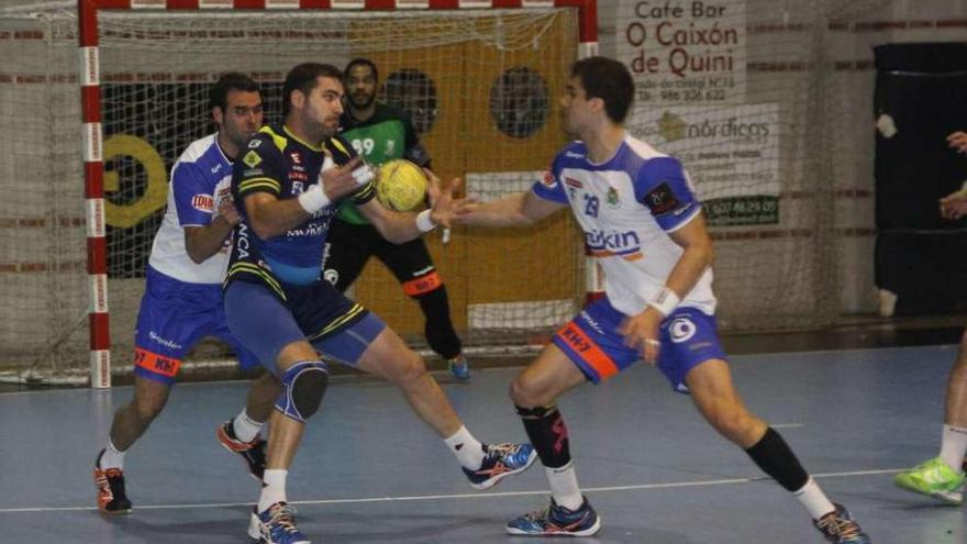 Dani Cerqueira, en una acción del partido de la primera vuelta ante el Granollers.  // Santos Álvarez