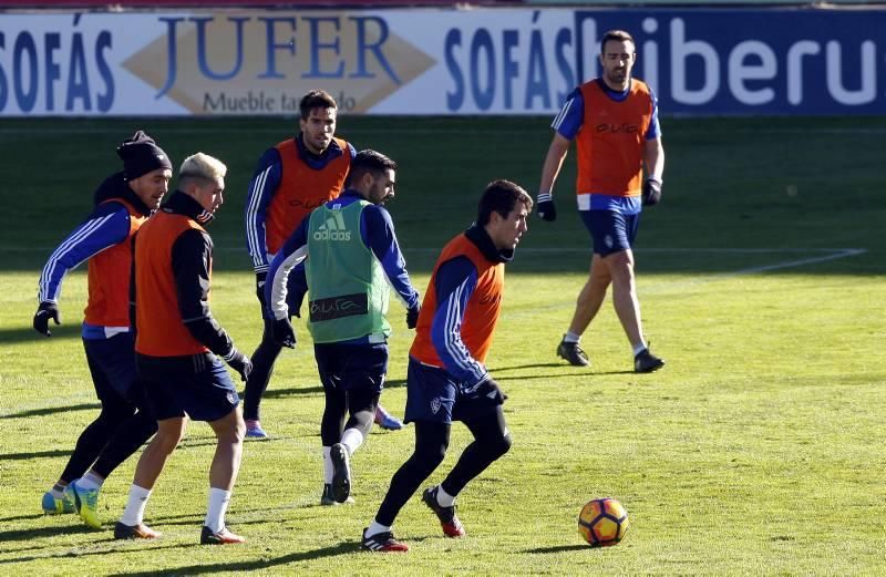 Entrenamiento puerta abierta en La Romareda