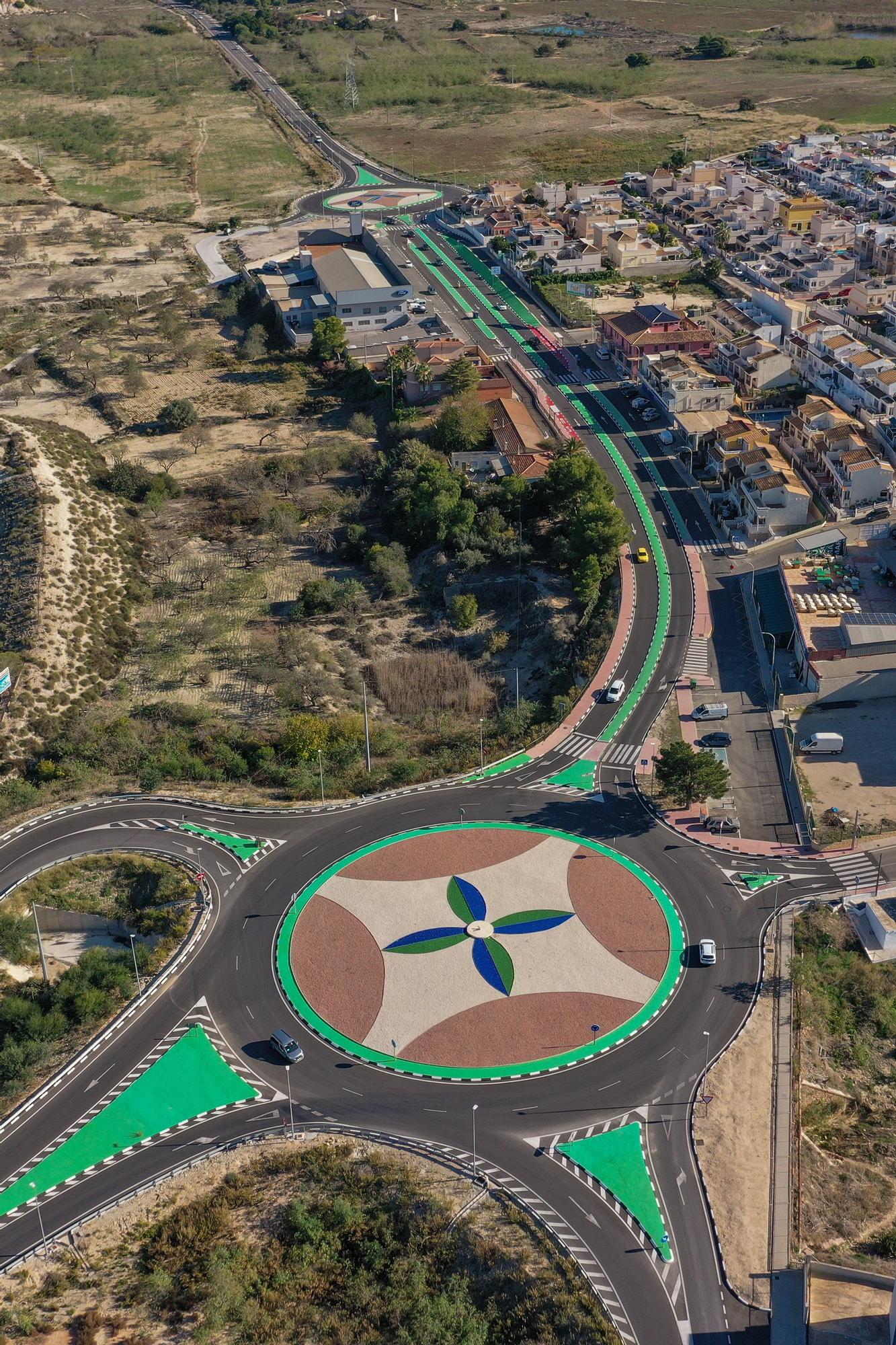 El conseller visita las mejoras en la CV-95 en el tramo de San Miguel de Salinas