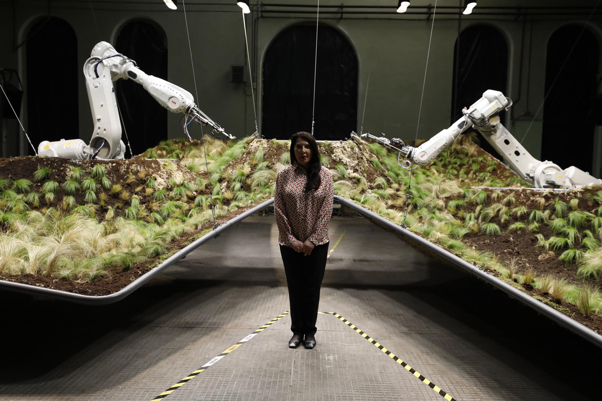 Marina Abramovic, encantada con la exposición sobre su obra en La Vega