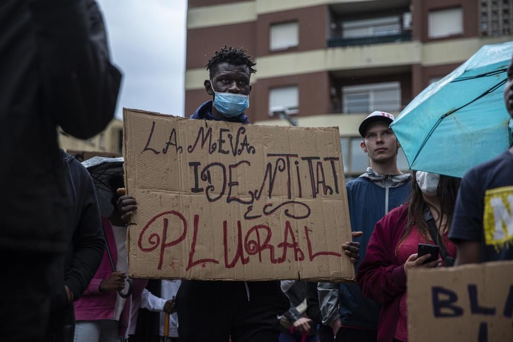 Manifestació contra el racisme a Salt i Girona